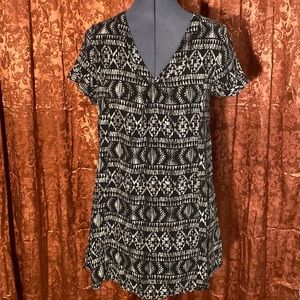 Black and White Geometric Print Dress